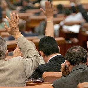 Parlamentul l-a desemnat pe Johannis, Basescu nu este interesat