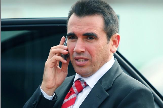 penescu_telefon
