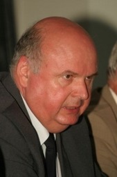 Banzea si Armanaschi repusi in functii
