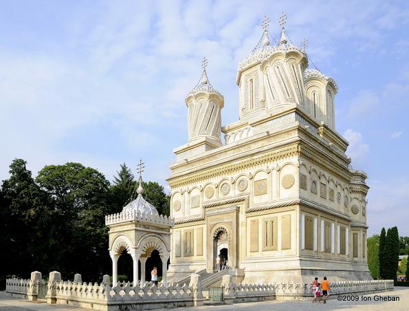 manastirea-curtea-arges