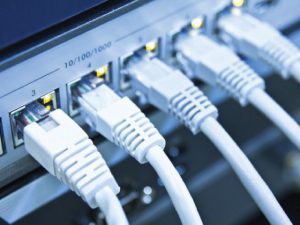 Contractele de cablu, telefonie si internet pot fi reziliate unilateral