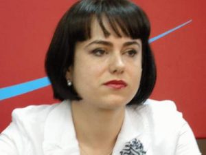 Simona Bucura Oprescu: „Singurul Dumnezeu pe care il avem este cetateanul”