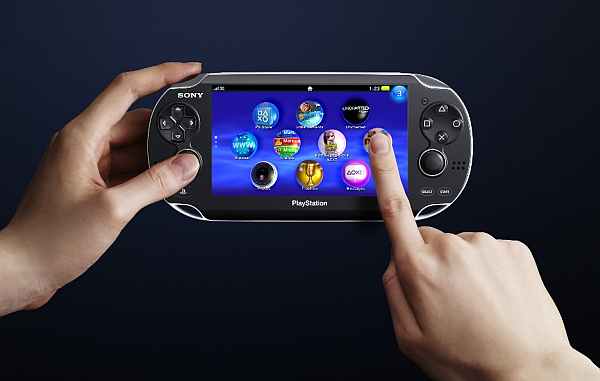 NGP_B_Hand_front-1_psp2