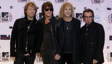 Bon Jovi, concert in Piata Constitutiei