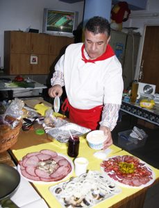 Bebe Ivan a gătit în redacţia Curierul zilei