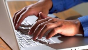 Google, Microsoft şi IBM angajează sute de români