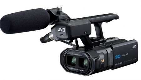 JVC lanseaza prima sa camera video 3D