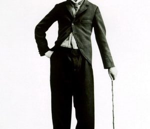 Google sărbătoreşte 122 de ani de la naşterea lui Charlie Chaplin