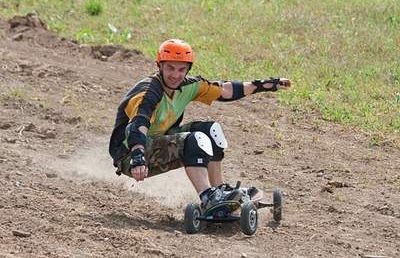 Nebunie la Campulung cu mountainboarding-ul