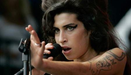 Amy Winehouse a murit din cauza unei supradoze