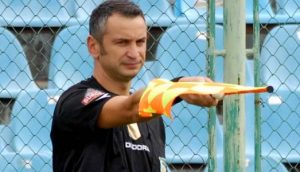 Arbitru Edi Dumitrescu, în mijlocul războiului de la Ploieşti