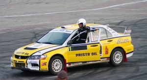 Vali Porcişteanu a făcut show la Drift Grand Prix-ul de la Bucureşti