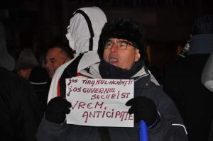 Cinci retinuti la Pitesti. Proteste violente!