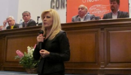 Elena Udrea, la Pitești: „Nu vreau ca PDL să se topească în PNL!”