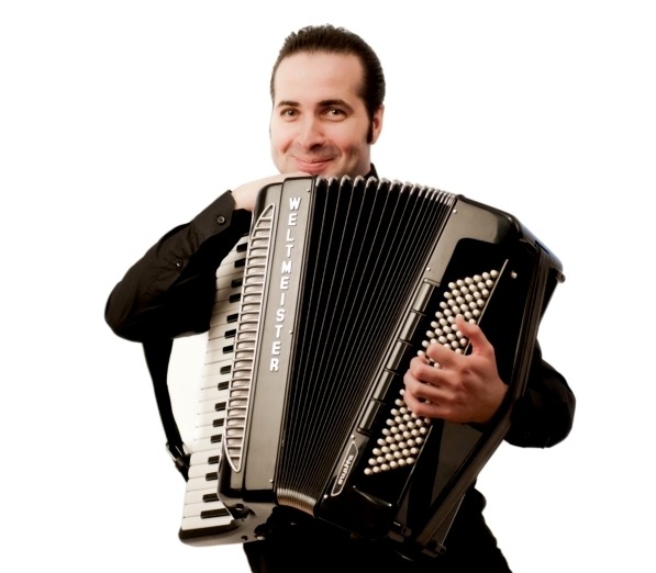 FILARMONICA_FERNANDO_MIHALACHE_ACORDEONIST