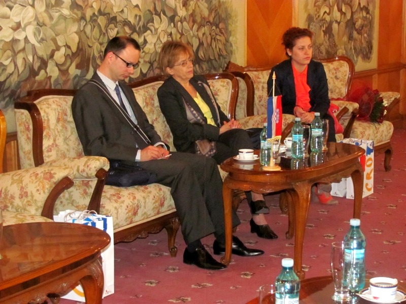 AMBASADORUL_CROATIEI_IN_ARGES