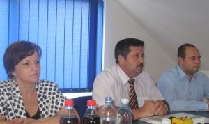 Şefa femeilor din PC Argeş, la prima sa conferinţă de presă