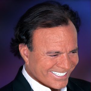 Julio Iglesias concertează pentru prima dată într-o sală de spectacol din România