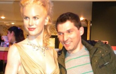 Consultantul prefectului, cu ochii în decolteul lui „Nicole Kidman”!