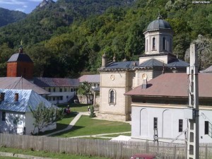 RECOMANDARE DE WEEKEND: MĂNĂSTIREA STĂNIŞOARA