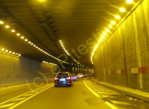 ACCIDENT CU ȘOFER AMERICAN LA PASAJUL RUTIER DIN BASCOV