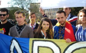 SABINA, ELEVA DIN COVASNA CU BENTIȚĂ TRICOLORĂ, A FOST ÎN PITEȘTI. VEZI GALERIE FOTO!