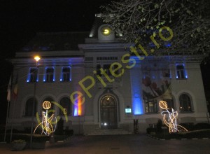 SEARĂ DE GROAZĂ ÎN PIAȚA PRIMĂRIEI