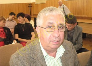 EL CONDUCE CEA MAI GOSPODĂRITĂ ASOCIAŢIE DE BLOC DIN PITEŞTI!