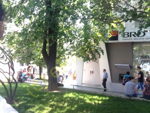 PAPARAZII VIDEO !!! PRIMUL OM AL ORAŞULUI, DE LA SEDIUL PSD LA PRIMĂRIE!
