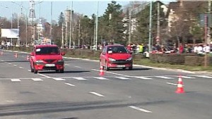 PĂZEA! VITEZOMANI PE STRADA „NICOLAE DOBRIN”!