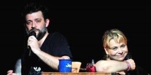 MUZICĂ ȘI TEATRU: LAUGH-STORY LA FILARMONICA PITEȘTI
