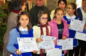 CONCURS DACIA CU PREMII PENTRU ELEVI