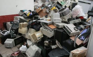 ASTĂZI ŞI MÂINE, CAMPANIE DE COLECTARE A DEŞEURILOR ELECTRICE ÎN PITEŞTI