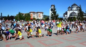 FLASH MOB AZI ÎN MIOVENI (GALERIE FOTO)
