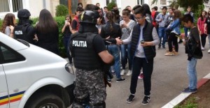 POLIȚIA ARGEȘ, ACȚIUNI DE TOP PENTRU ELEVI