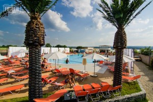 WEEKEND INCENDIAR LA SUNRISE BEACH RESORT!  (VIDEO)