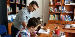 PITEȘTI: LINGUA INTERNATIONAL LE RĂSPUNDE PĂRINȚILOR