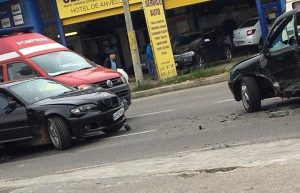 (FOTO) 2 ACCIDENTE CU VICTIME ÎN CARTIERUL CRAIOVEI
