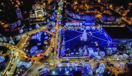 (VIDEO) FEERIE DE LUMINI ÎN MIOVENI