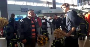 (VIDEO) ROBERT GLINȚĂ A REVENIT ÎN ȚARĂ. CUM A FOST PRIMIT
