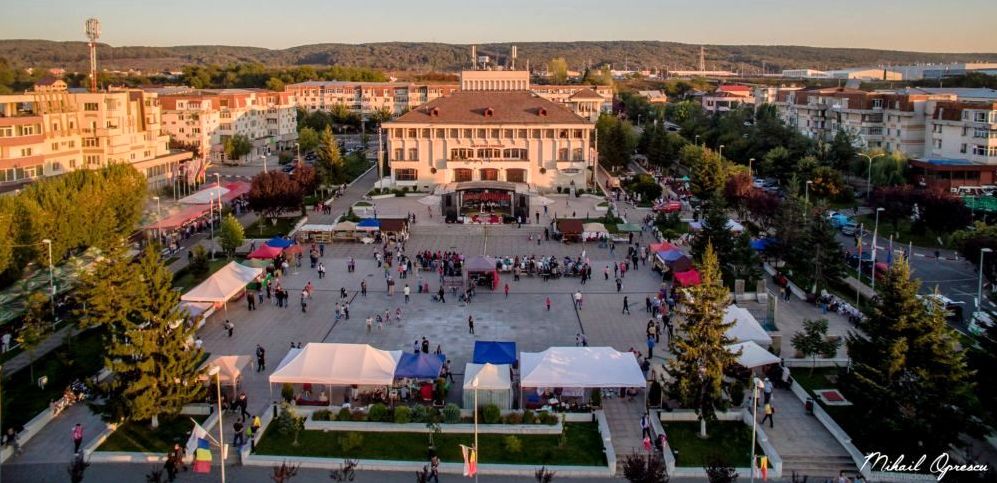 Mioveni: Sărbătoarea Recoltei pe Valea Argeșelului, 17–19 octombrie