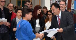 TINERI DE SUCCES ÎN PITEȘTI