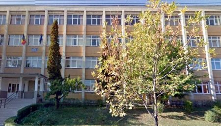 O școală din Pitești ,,are parte” de 850 000 €. Ce se va întâmpla