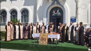 SLUJBĂ NEMAIÎNTÂLNITĂ LA PRIMĂRIA PITEŞTI