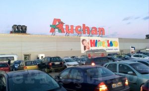 S-A ÎNCHIS UN MAGAZIN DIN AUCHAN GĂVANA