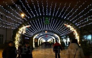 Pitești: Când se vor aprinde luminițele de Crăciun în Piața Primăriei