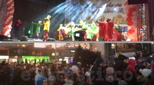 (VIDEO) ACUM: SPECTACOL ZURLI ÎN CENTRU