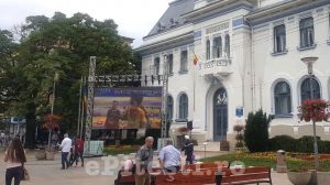 FIȚĂ COSTISITOARE ÎN PIAŢA PRIMĂRIEI