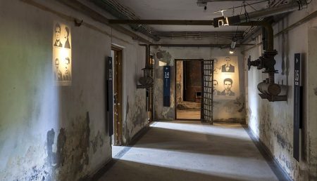 De 1 iunie, expoziție dedicată copiilor și adolescenților la Memorialul Închisoarea Pitești