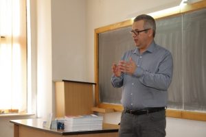DIN EUROPA, ÎNAPOI LA ȘCOALĂ